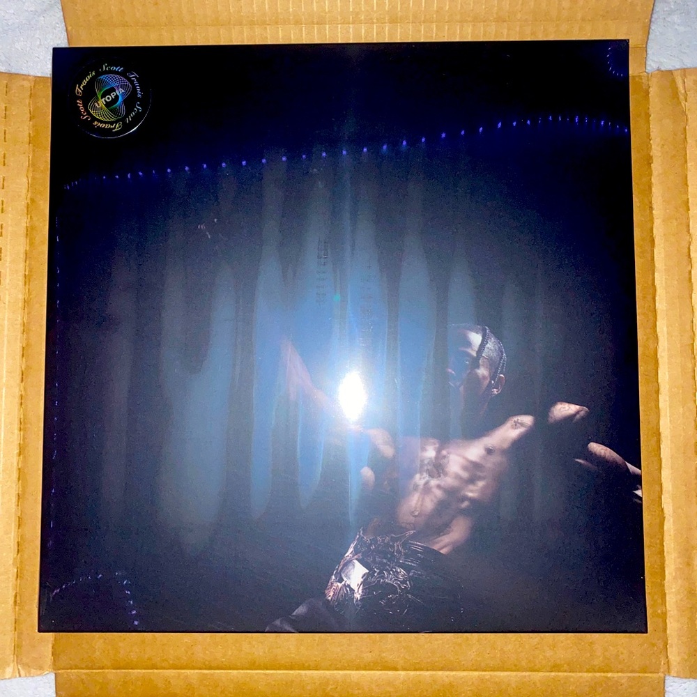 UTOPIA by Travis Scott Vinyl 01